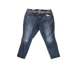 540. Vigoss jagger light Wash distressed skinny jean size 20